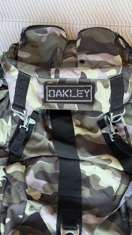 NEW! oakley mechanism Tactical backpack Hiking Backpack Camouflage Pmc Military