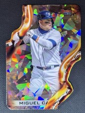 2021 Bowman's Best #HW-12 Miguel Cabrera Heatwave Die Cut Atomic Refractor