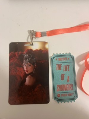Taylor Swift The Life of a Showgirl NYC Popup Merch (Plastik-Fotokarte &Sticker)