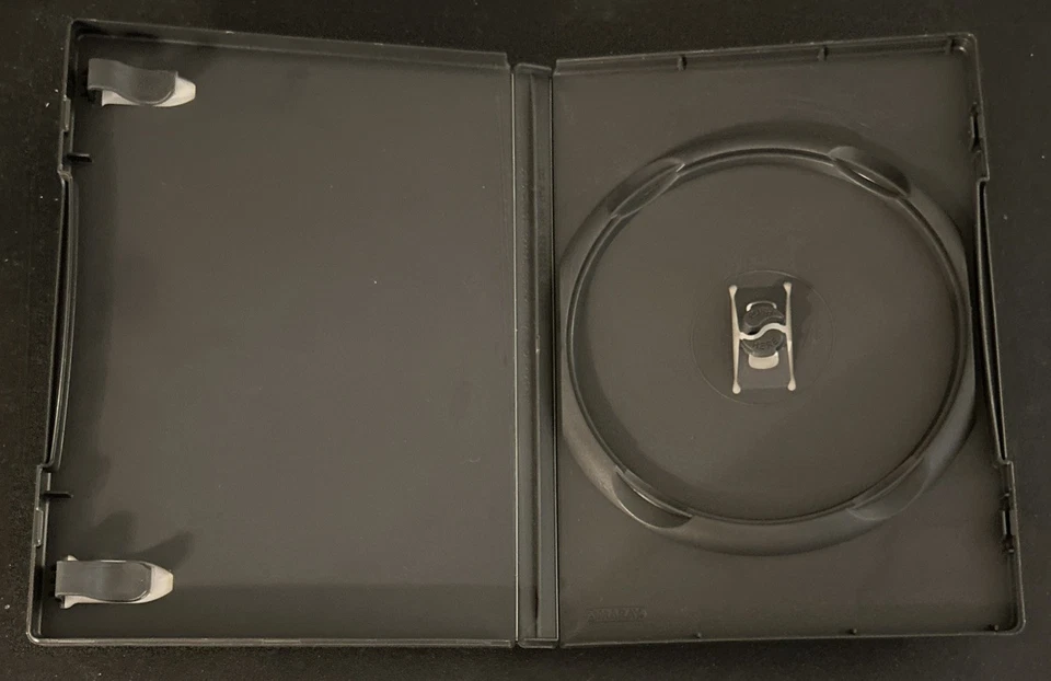 V For Vendetta DVD Natalie Portman, Hugo Weaving Stephen Rea John Hurt 2006 Used - Image 3 of 4