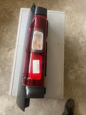 Feu arrière Nissan PRIMASTAR