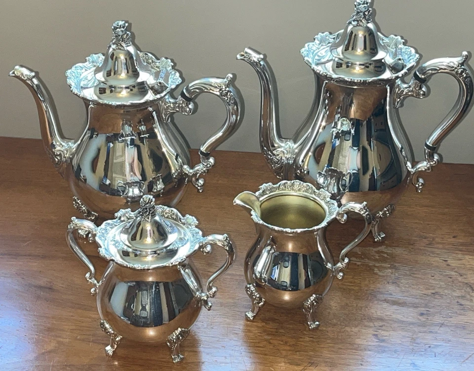 Juego de té, té, azúcar y crema Wallace Royal Rose plateado Foto 2 de 4