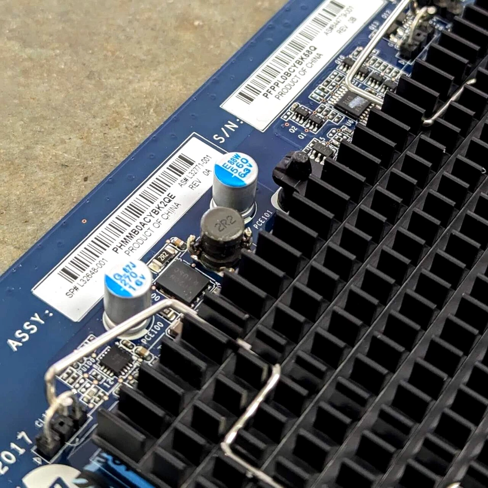 2x M.2 NVMe PCIe Adapter Card | PCIe x8 | Dual M.2 Slots 22110/2280/2260/2242 - Image 3 of 4