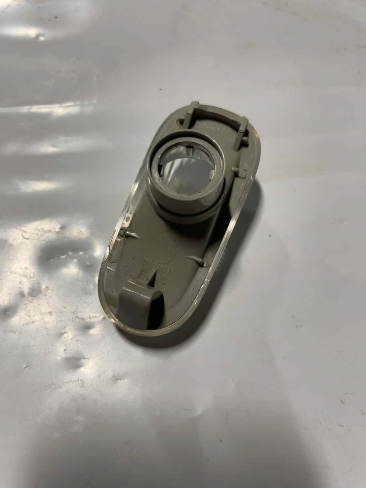 Только объектив SAAB 9-3 03-11 боковой габаритный фонарь крепление на крыло правая сторона левая 12777318 - Изображение 2 из 4