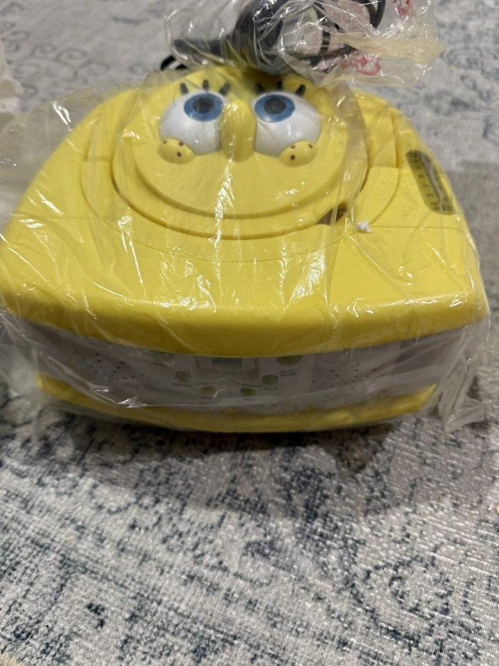 NEW Sponge Bob Portable Boom Box CD Player Radio Tuner - Image 3 of 4