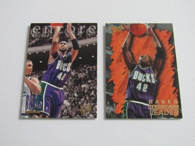 2 x NBA  - Vin Baker - Milwaukee Bucks - Fleer