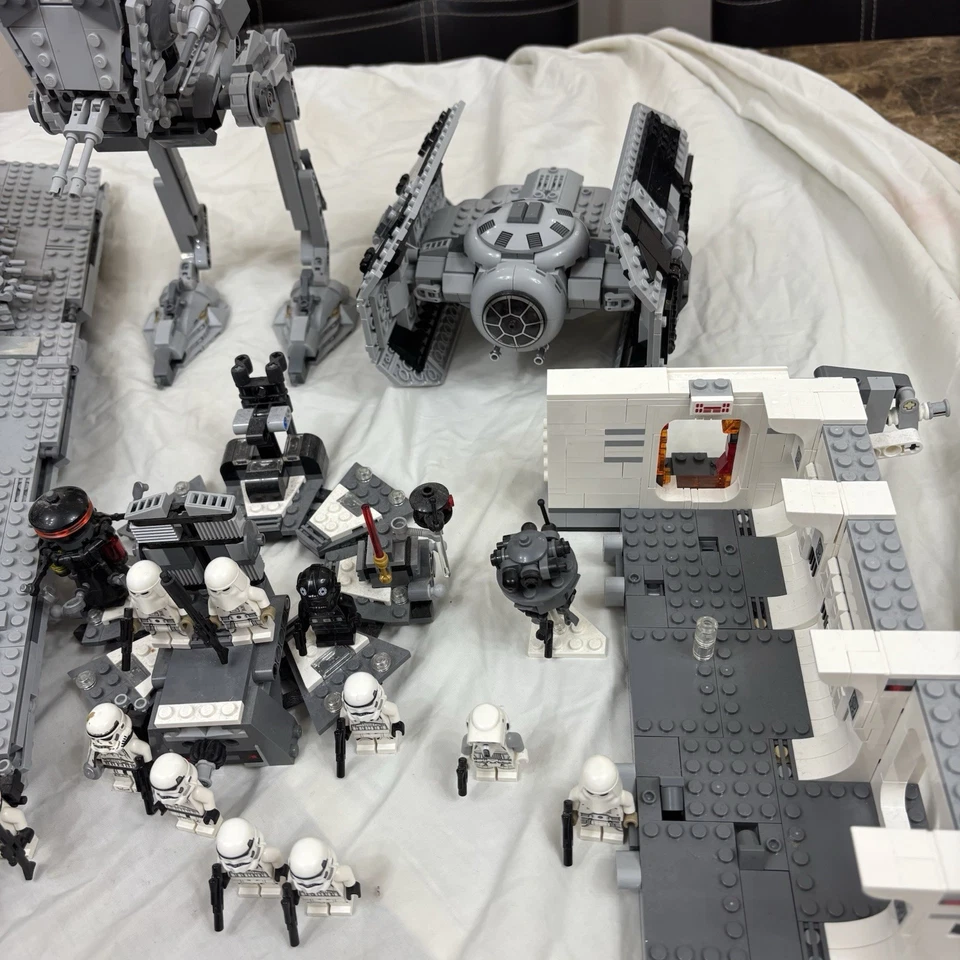 LEGO Star Wars Empire Lot Bundle - Image 4 of 4