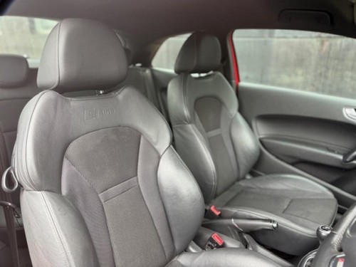 Audi A1 TFSI S line - Picture 12 of 20