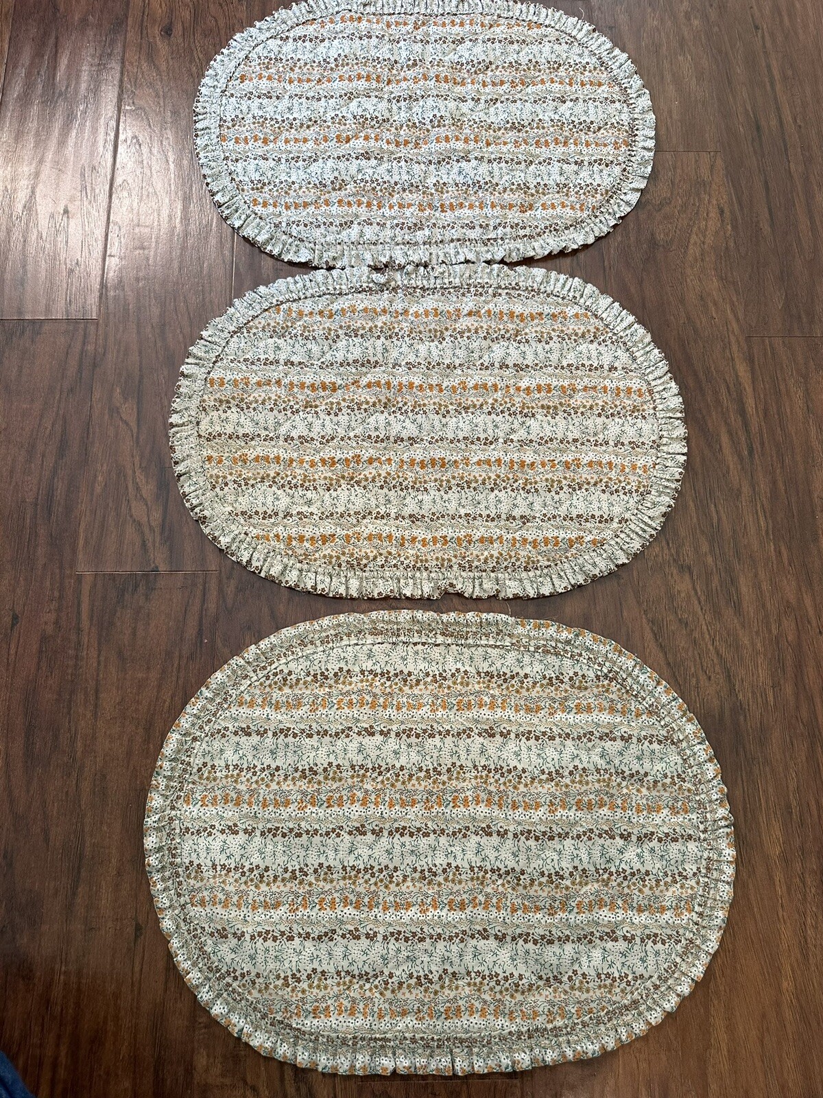 Vtg Quilted Oval Placemats Set of 3 Brown Floral Quilted Ruffled Edges