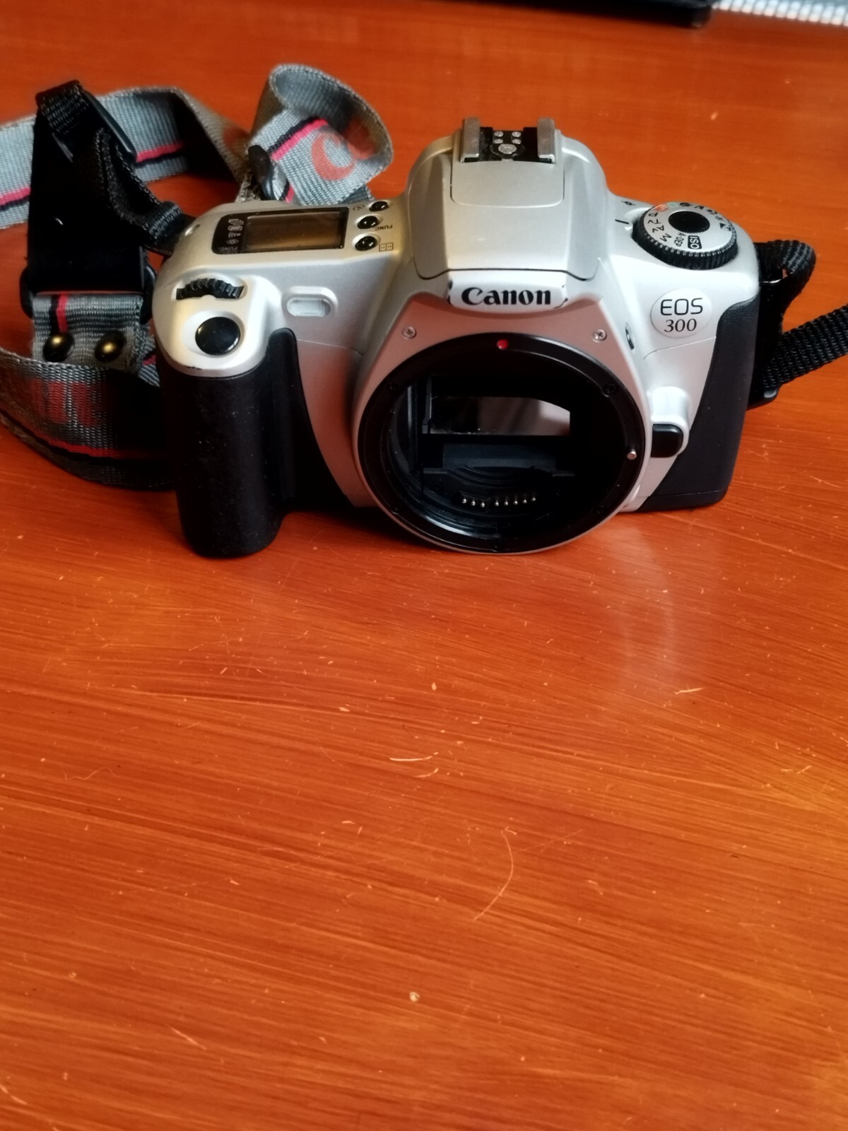 Canon EOS 300