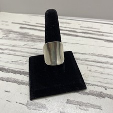 925 Silver Curved Silver Ring Size 8-1/4