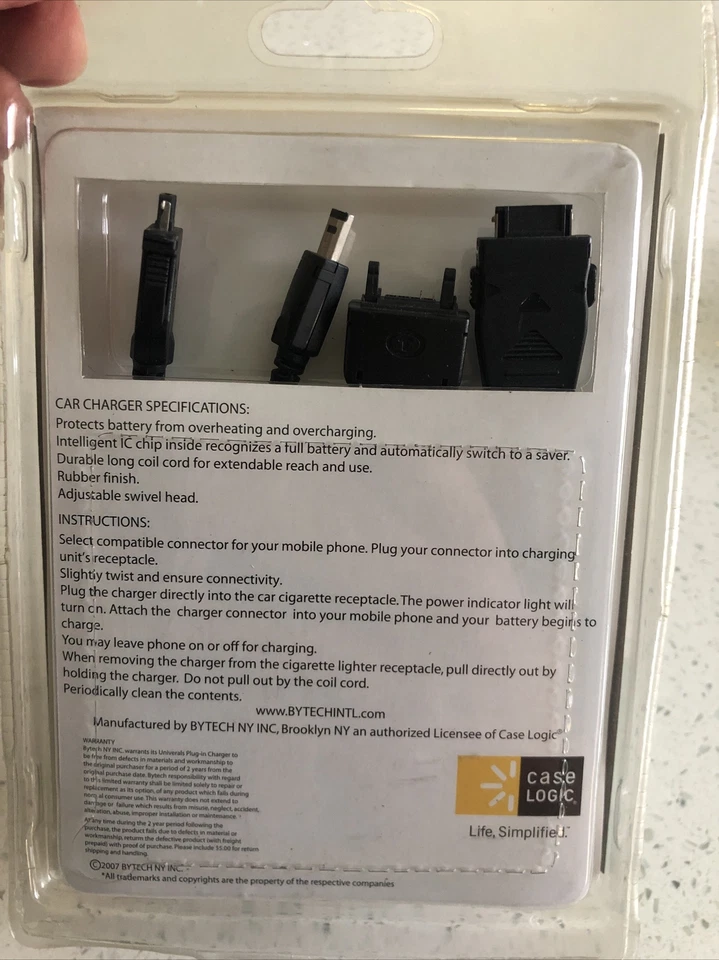 Case Logic Universal Vehicle Power Charger for Sanyo, Sony Ericsson, Kyocera  - Image 4 of 4