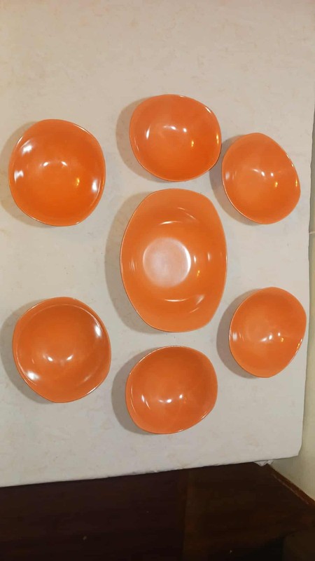 Vintage Oneida Orange Melamine Bowls / 1 Large, 6 Smaller/VGC