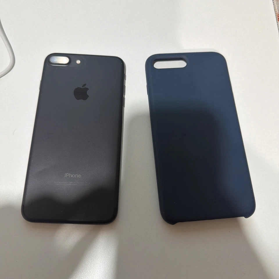Apple iPhone 7 Plus 256 GB Black - Image 2 of 2