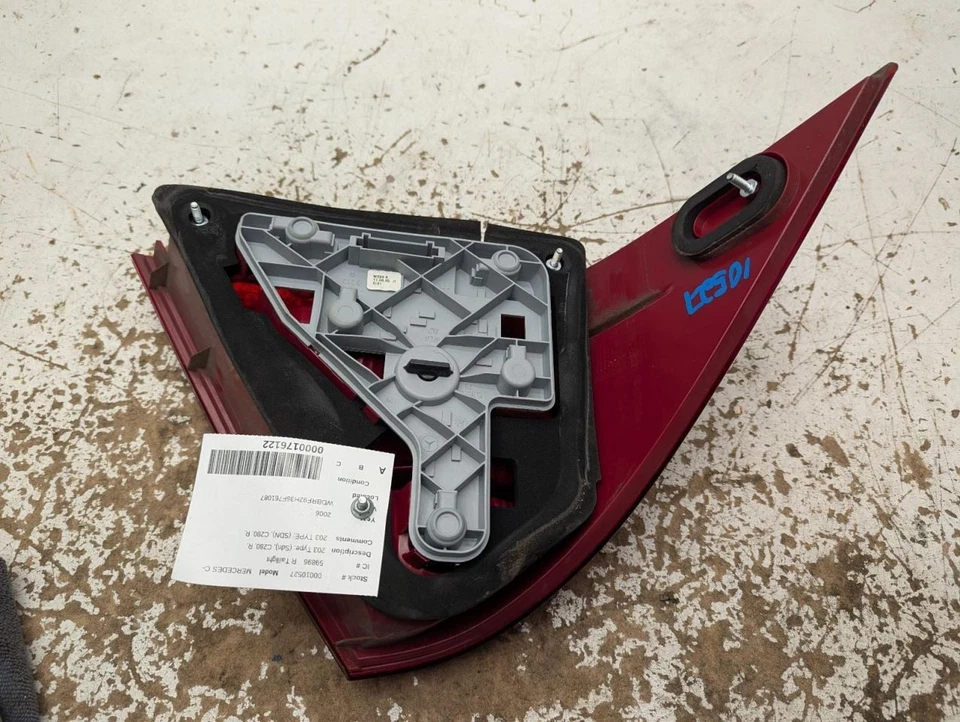 Luz trasera de pasajero tipo 203 sedán C230 para Mercedes Clase C 05-07 792695 Foto 2 de 4