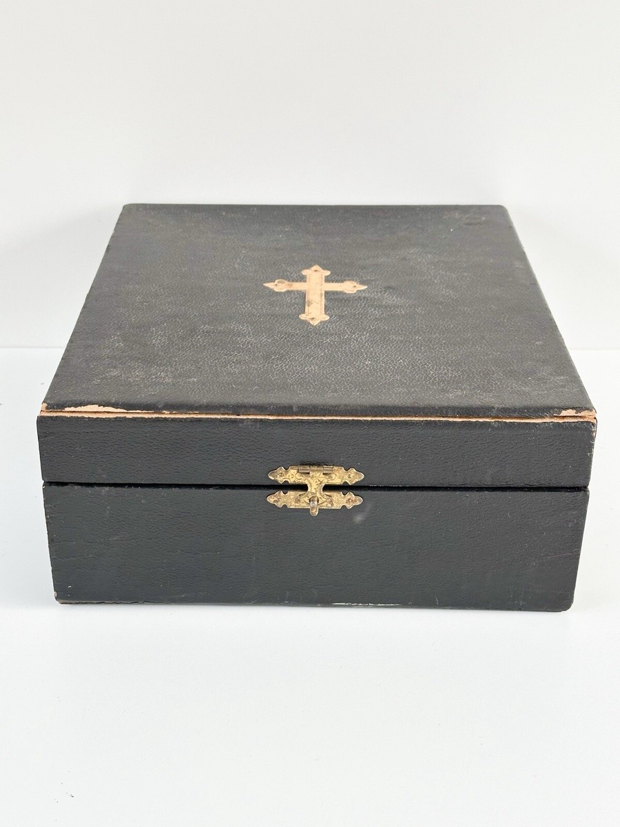 ANTIQUE EARLY VINTAGE CATHOLIC PRIESTS SICK CALL LAST RITES BOX
