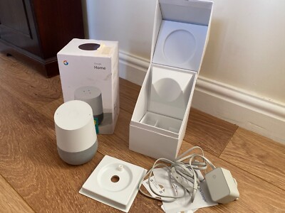 Google Home Smart Lautsprecher mit Stecker. Weiß/Schiefer. Getestet und funktionsfähig.