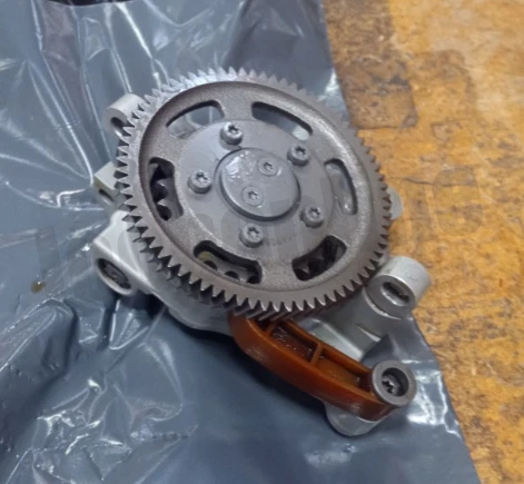 Not working VANOS High Pressure Oil Pump for 11367841784 BMW S85 V10 M5 M6 06-10 - Image 2 of 2