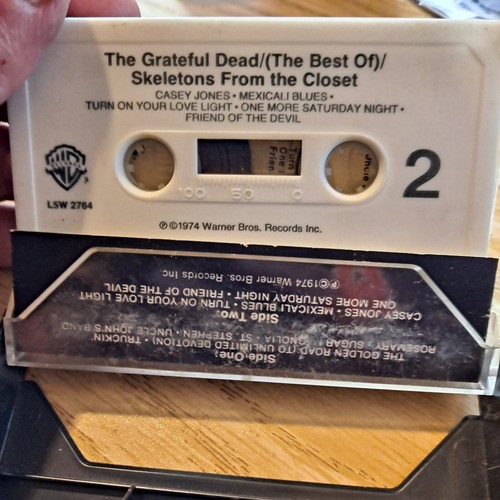 The Grateful Dead Cassette Tape (The Best Of) Skeletons In The Closet 1974 - Picture 2 of 3