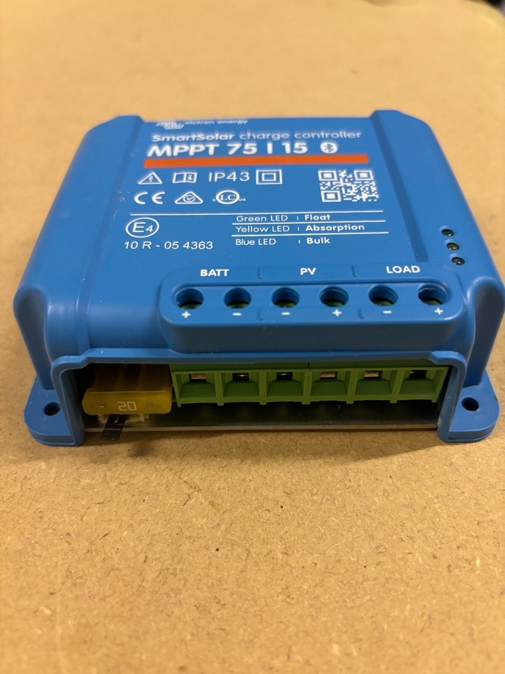 Victron Energy SmartSolar MPPT 75/15 Solar Charge Controller