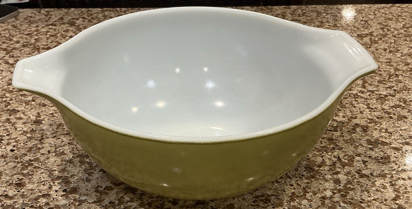 Vintage Pyrex Cinderella 443 Verde Green 2.5 Quart Mixing Bowl
