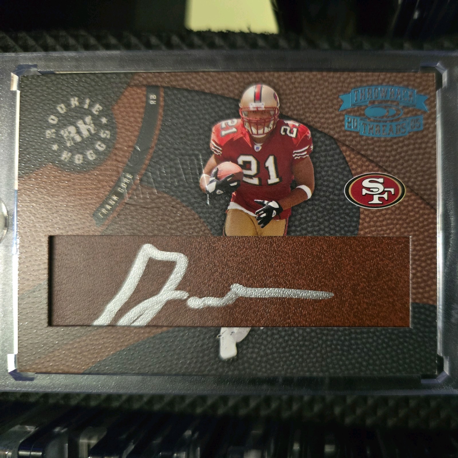 2005 Donruss Throwback Threads - Rookie Hoggs Frank Gore #RH-26 07/12 (AU, RC)