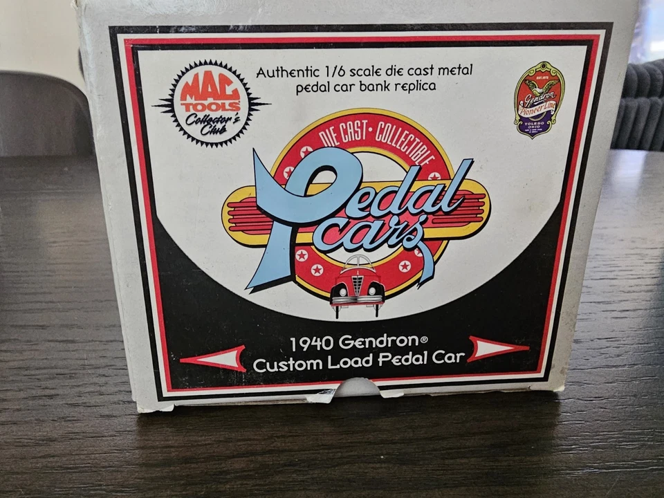 Mac Tools Pedal Car 1940 Gendron Custom Load Red 1:6 Scale by Crown Premium - Image 4 of 4