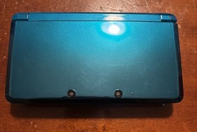 Nintendo 3DS Aqua Blue, GREAT CONDITION, 9 GAMES - SUPER MARIO BROS, MARIO CART