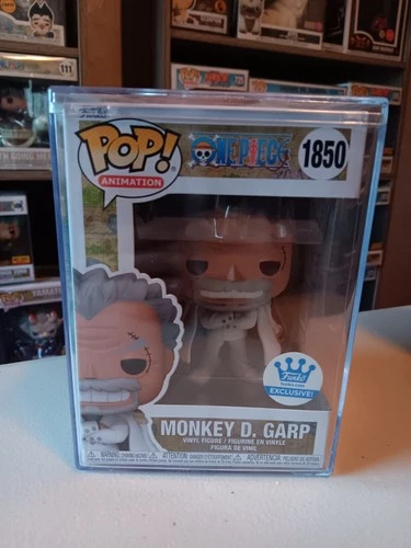 Funko Pop! One Piece Monkey D. Garp Funko Pop Exclusive #1850 w/ Protector
