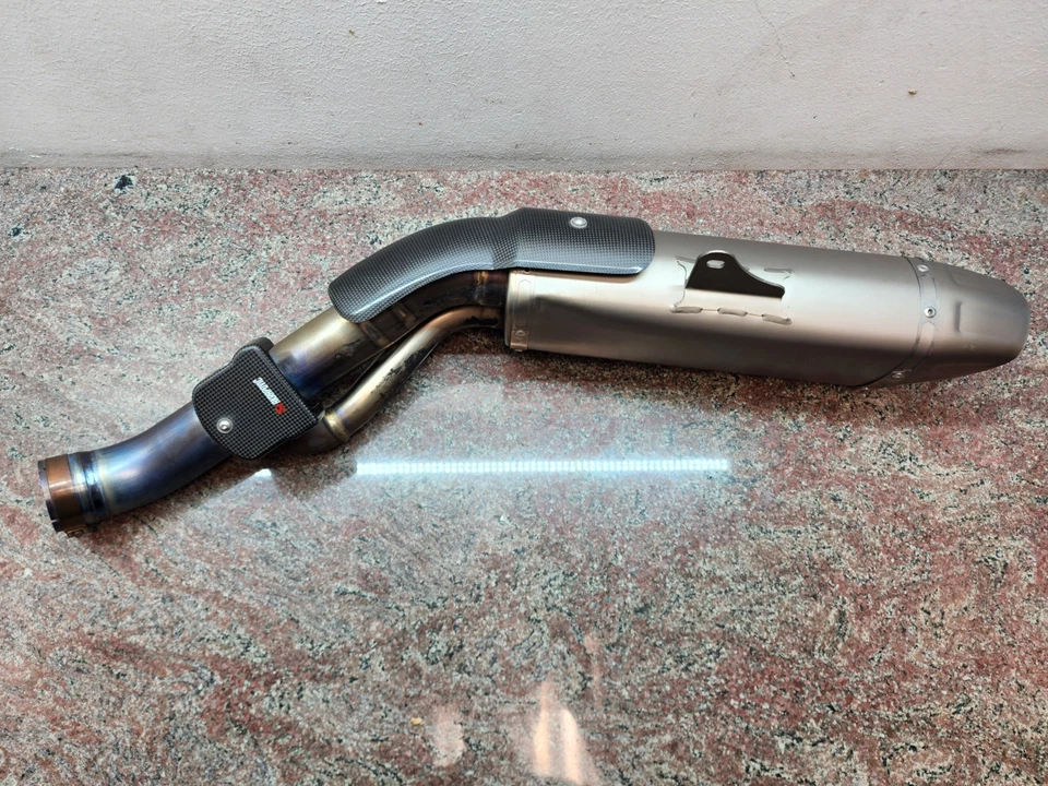 Silenciador de escape de titanio Honda CBR1000RR SP 2017-2025 Akrapovic Racing M-HEZ002 Foto 4 de 4