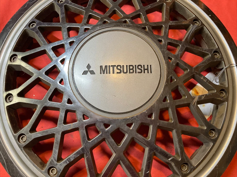 Tapacubos 1984 1985 1986 1987 1988 Mitsubishi Tredia Cubierta Rueda 13" Tapa Diseño Web Foto 2 de 4