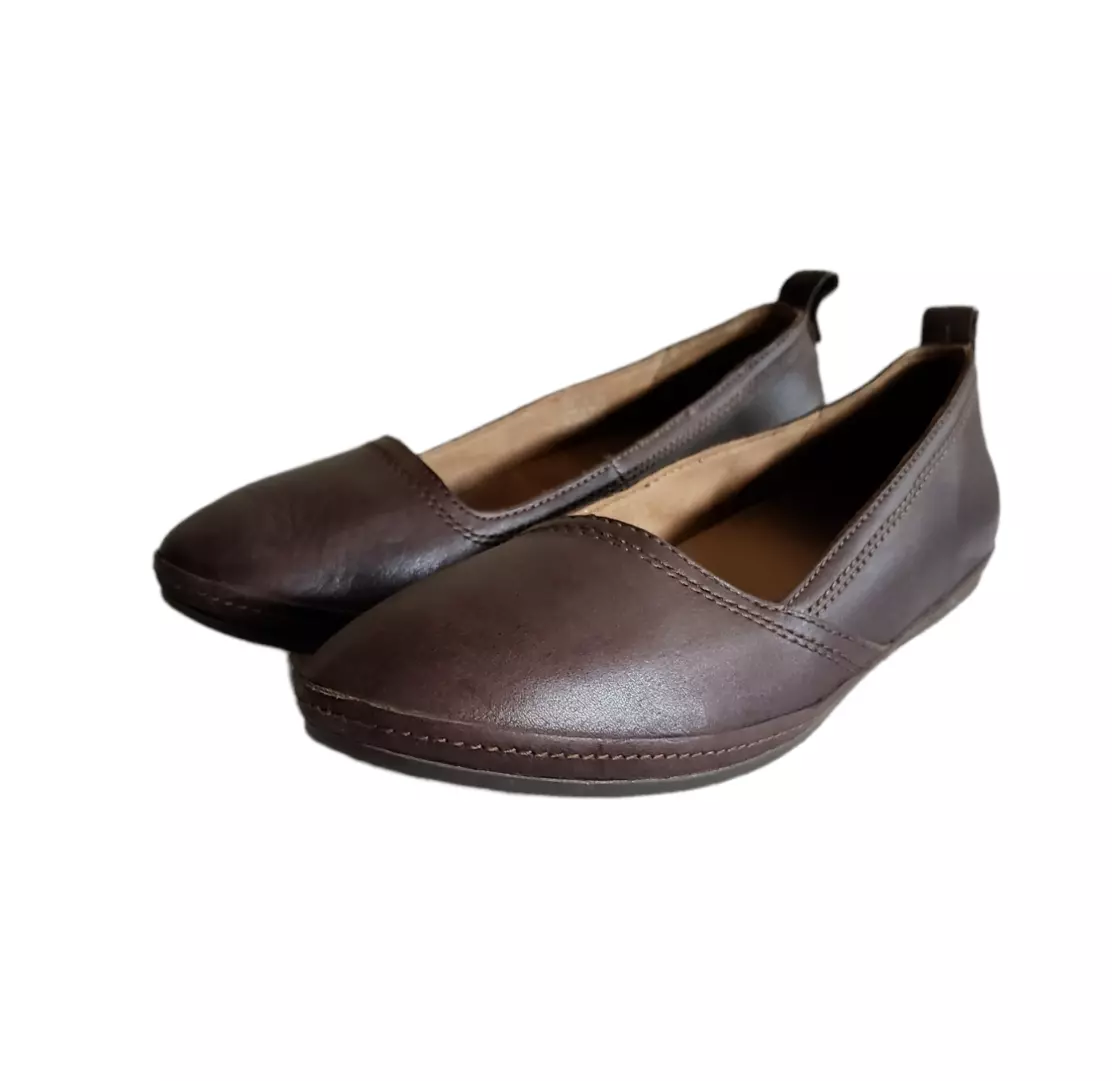 Olukai flats deals