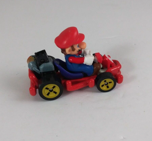 2020 Mattel Hot Wheels Die Cast Pipe Frame Nintendo Mario Kart Mario #GRN15 - Picture 3 of 7
