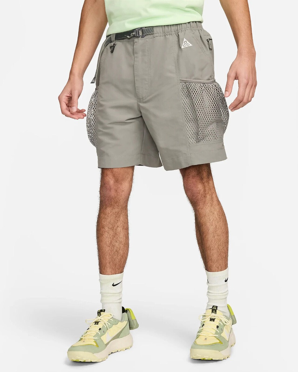 パンツ NIKE ACG cargo shorts Nike ACG Snow Grass Cargo Shorts Mens Size Small Dark Stucco White