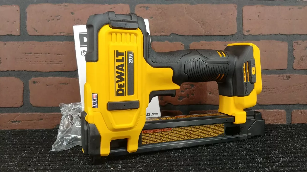 Dewalt DCN701 20V MAX Cordless Cable Stapler-***NEW*** | eBay