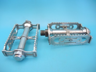 LYOTARD 460D ALU PEDALE 70ER / 80ER JAHRE - 14mm FRANZÖSISCHES GEWINDE - ÜBERHOLT
