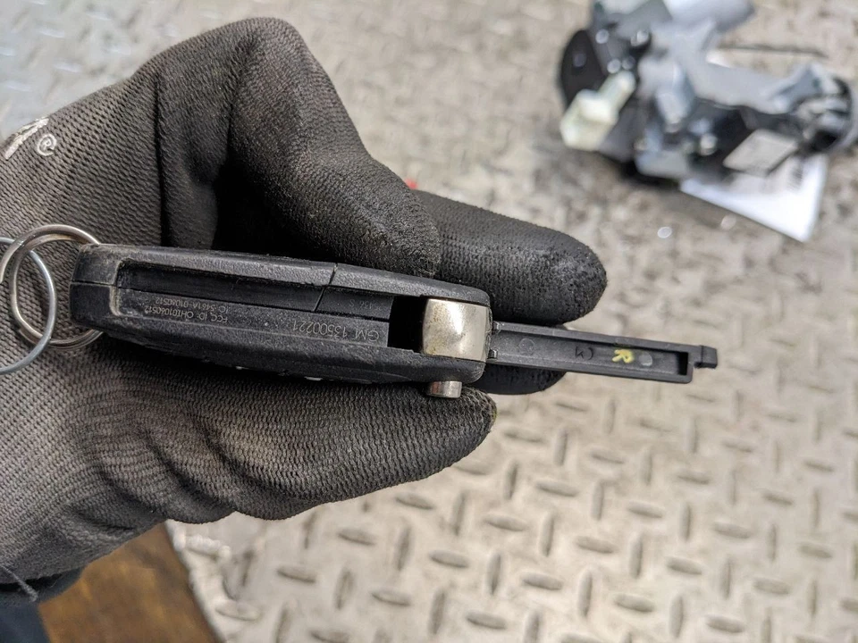 Ignition Switch VIN J 11th Digit Limited Fits 07-17 ACADIA 1177706 - Image 3 of 4