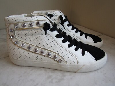 NIB Vintage Havana Sanra White Faux Leather Jeweled Laced