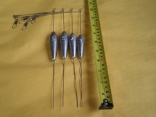 12 PCS. BOTTOM BOUNCER SINKER 6,5,4,3 OZ. W/S.S. WIRE 045X10"LEGX4"ARM 3 EA.