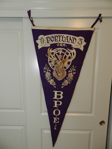 ANTIQUE ELKS B.P.O.E. FELT PENNANT- 1925 ELKS LODGE PENNANT- VINTAGE FRATERNAL