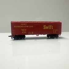 Life-Like HO Scale 41' Swift Refer Line SRLX 6714 Railroad Train Reefer