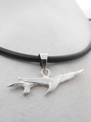 Cozzi Gioielli Pendant Necklace 925 Silver & Rubber Birds In Flight Unisex