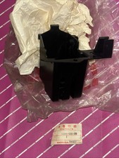 Honda Oem Nos C90 Fame Type II 1983 Battery Case 50380-gb6-920
