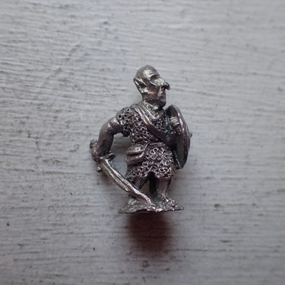 Citadel Warhammer 80s Pre-Slotta FF24 Red Orc in Chainmail with Sword