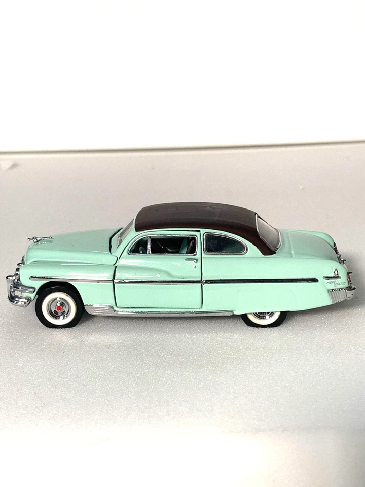 Franklin Mint 1951 Mercury Monterey escala 1:43 INV# 4360 Foto 2 de 4