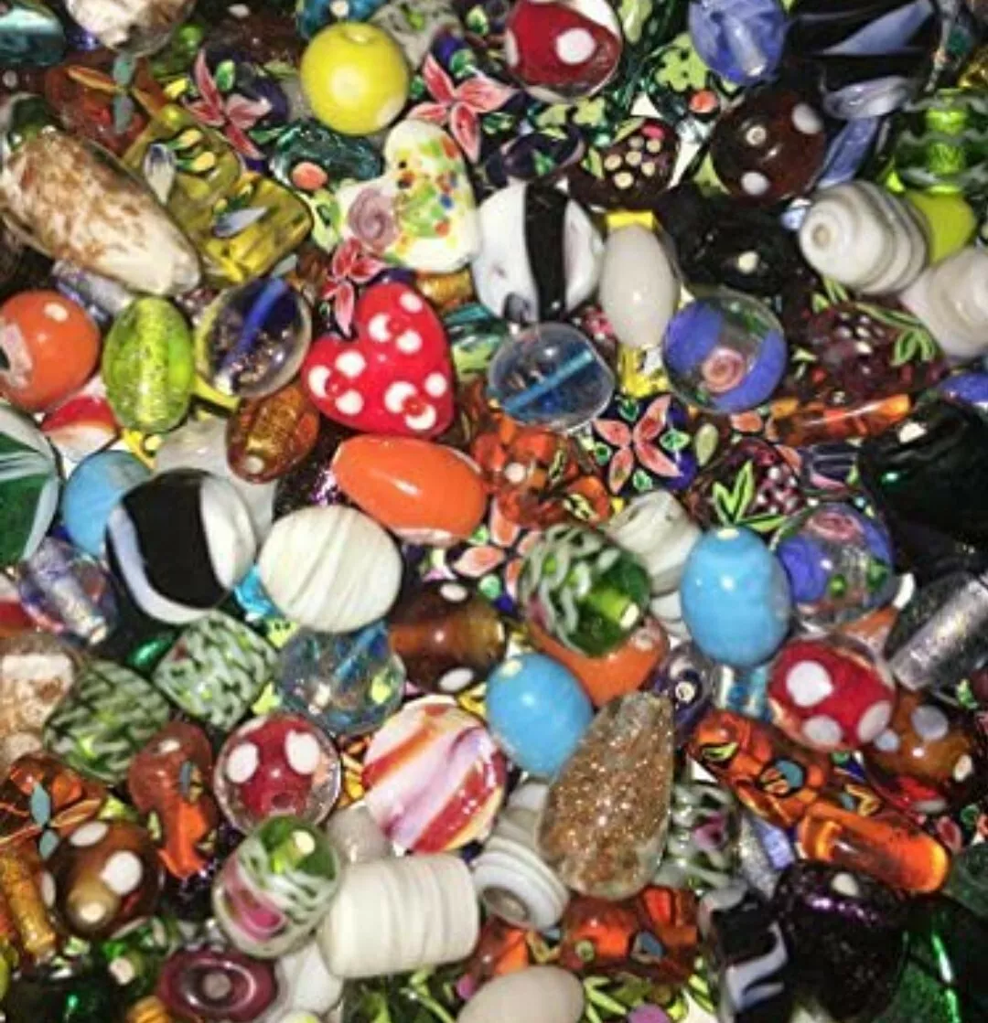 200 mixed beads lot jewelry making mix variety bead supplies Read  Description