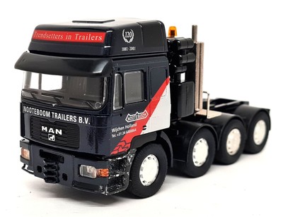 Conrad 1/50 Nooteboom Euro Lowbed Trailer + MAN Tractor Diecast