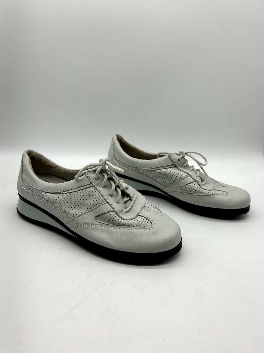 Us women's shoe store to aus