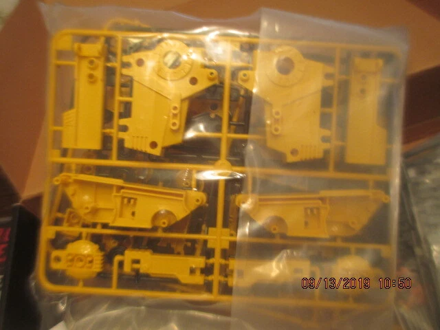 ATR OWIKIT OWI-536 All Terrain Transforming Robot Wired Control 3 in 1 Robot Kit - Image 3 of 4