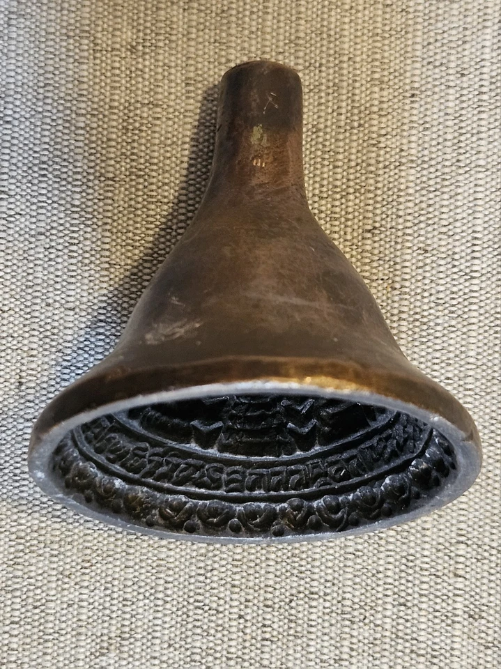 ANCIEN Moule à tsa-tsa STUPA Bouddhisme Tibet Chine BRONZE amulette religion - Photo 3/4